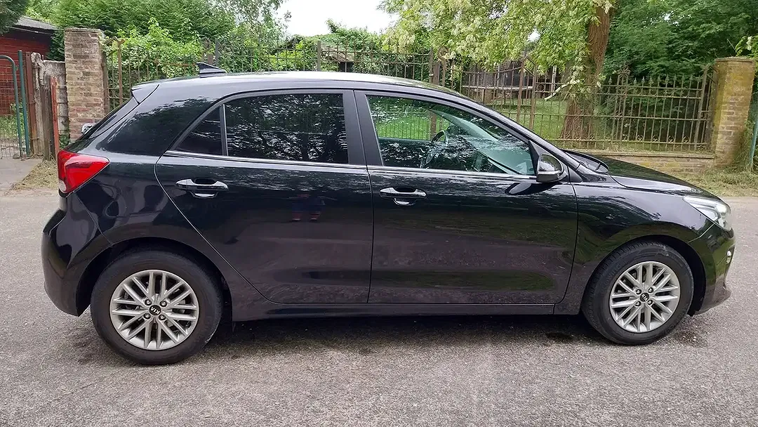 Kia Rio - Thumbnail 9