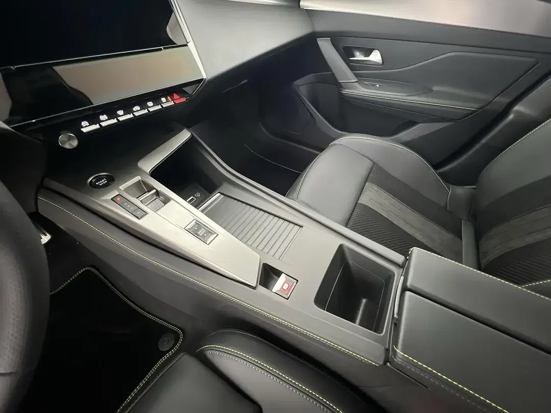 Peugeot 308 - Thumbnail 14