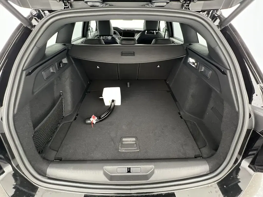 Peugeot 308 - Thumbnail 9