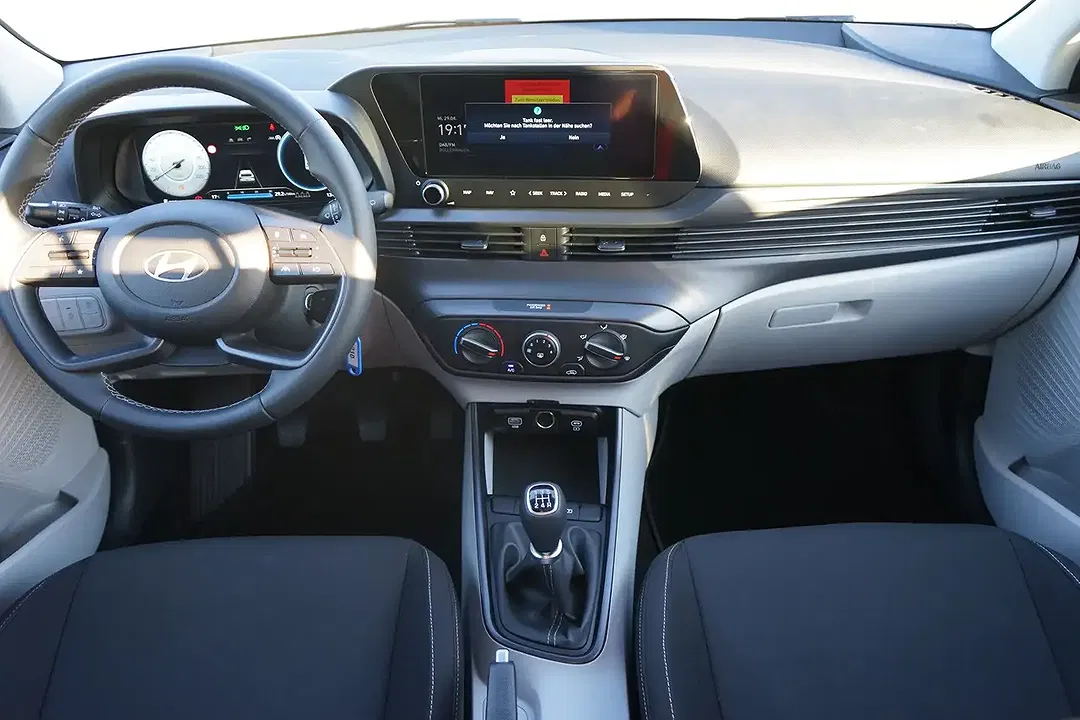 Hyundai i20 - Thumbnail 11