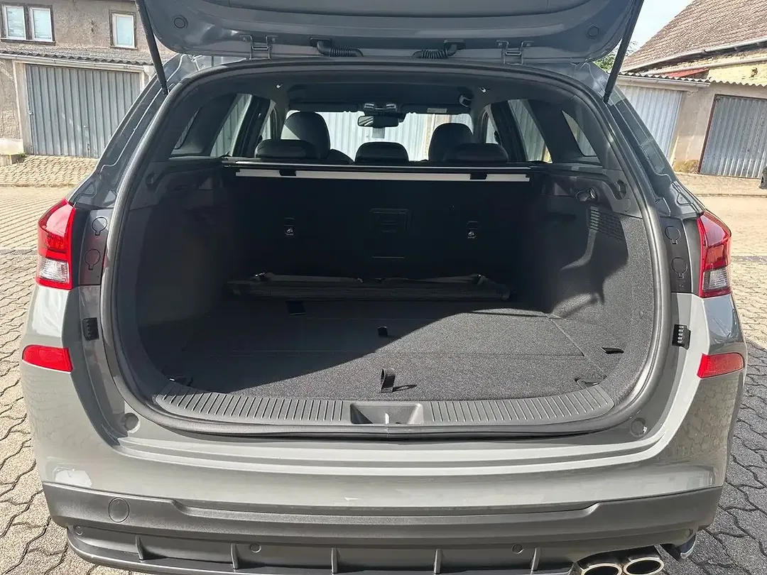 Hyundai i30 - Thumbnail 9