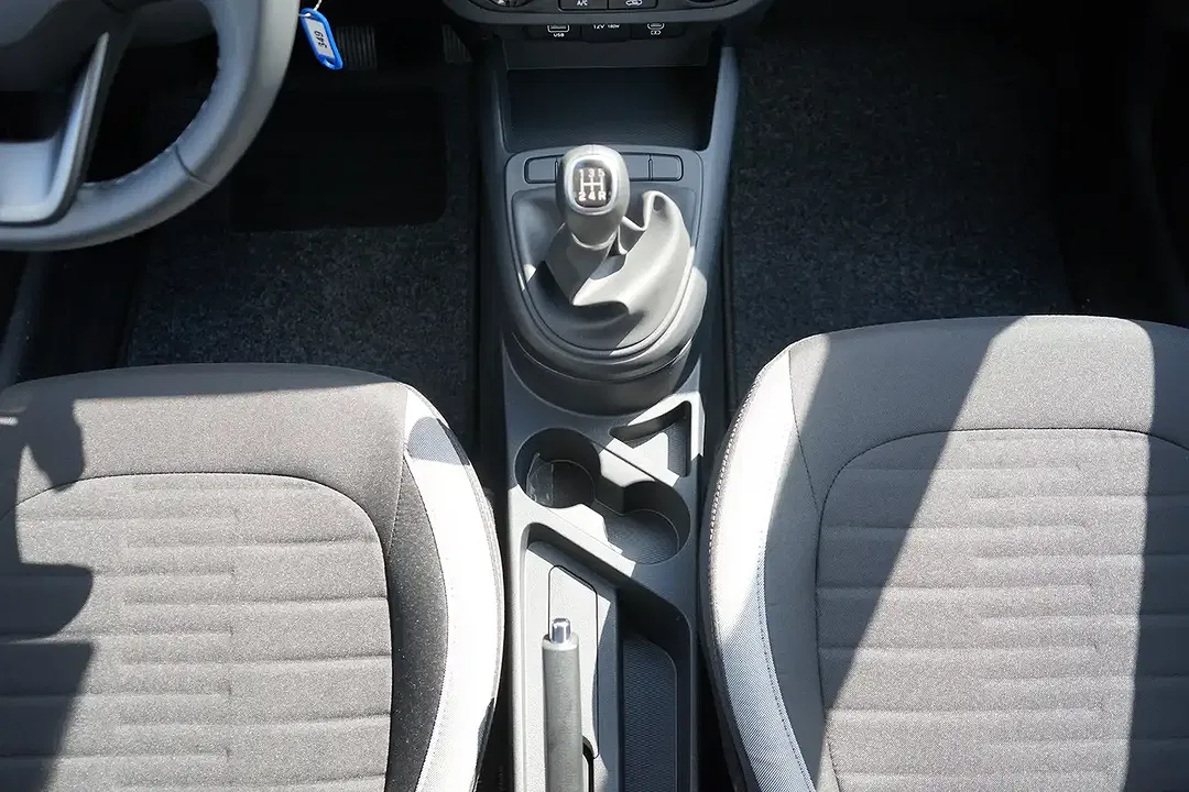 Hyundai i10 - Thumbnail 13
