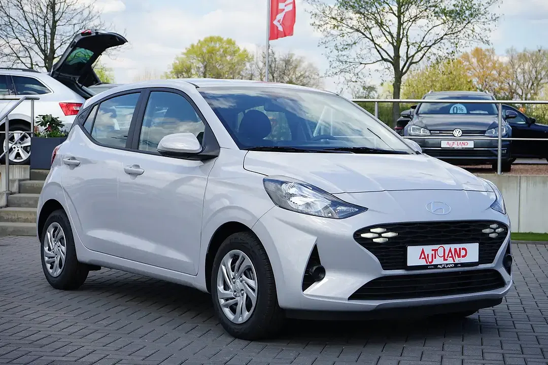 Hyundai i10 - Thumbnail 3