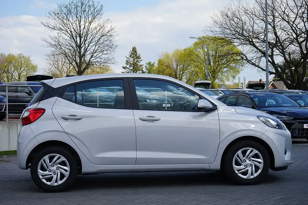 Hyundai i10 - Thumbnail 4