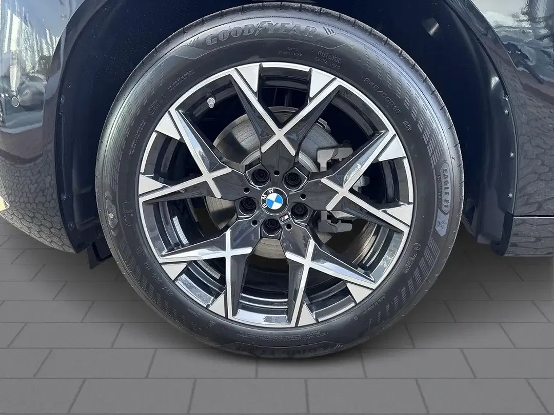 BMW X3 - Thumbnail 6
