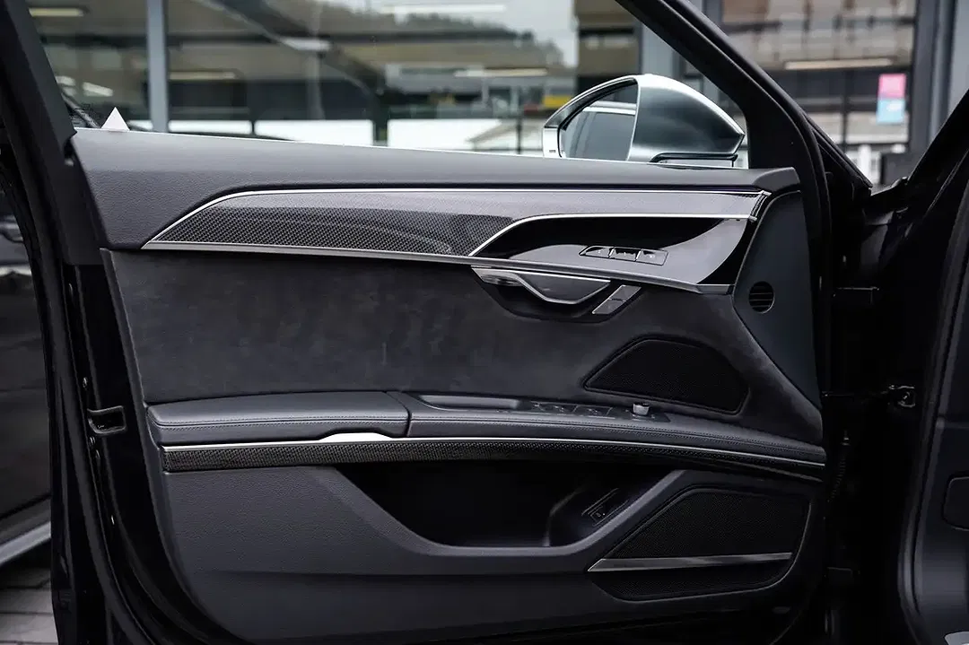 Audi S8 - Thumbnail 11