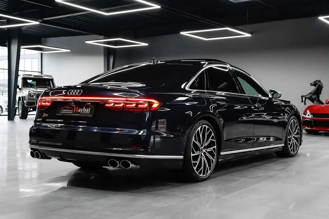 Audi S8 - Thumbnail 7