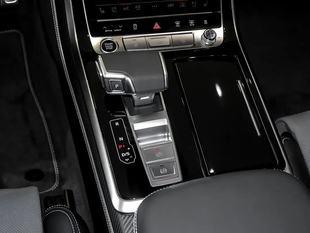 Audi Q7 - Thumbnail 10