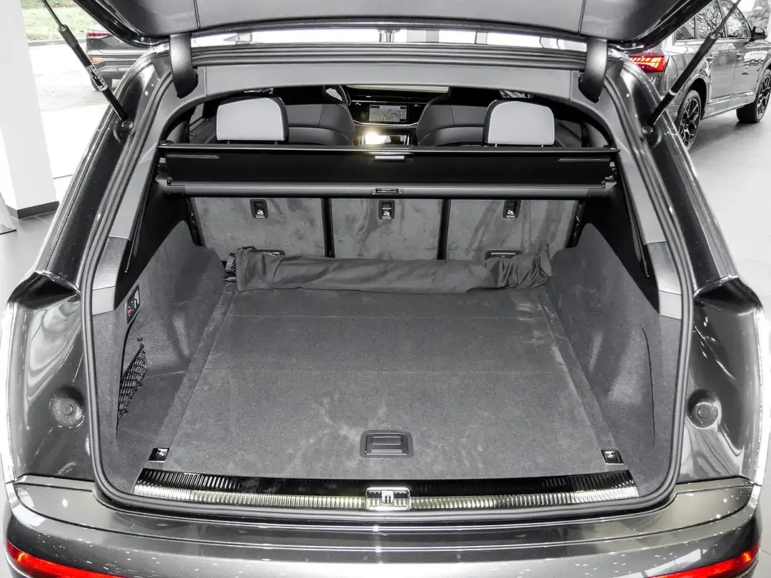 Audi Q7 - Thumbnail 15