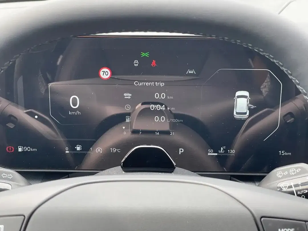 Kia K4 - Thumbnail 15