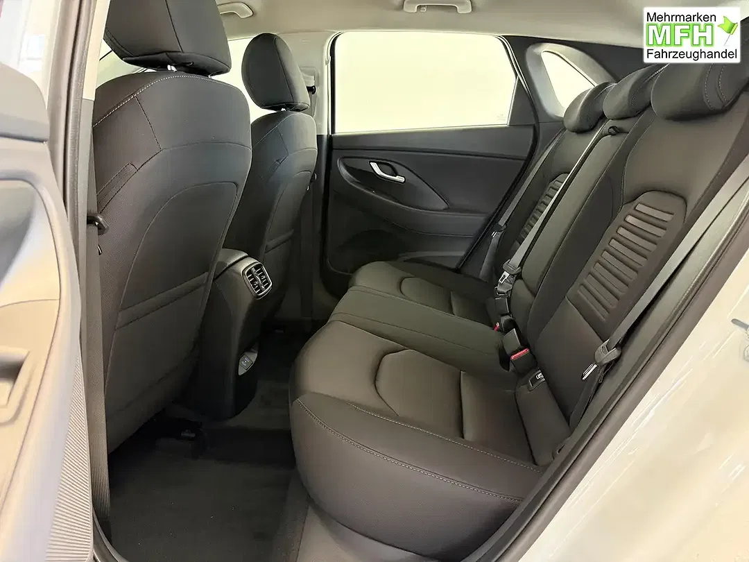 Hyundai i30 - Thumbnail 14