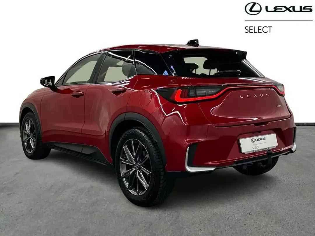 Lexus LBX - Thumbnail 2