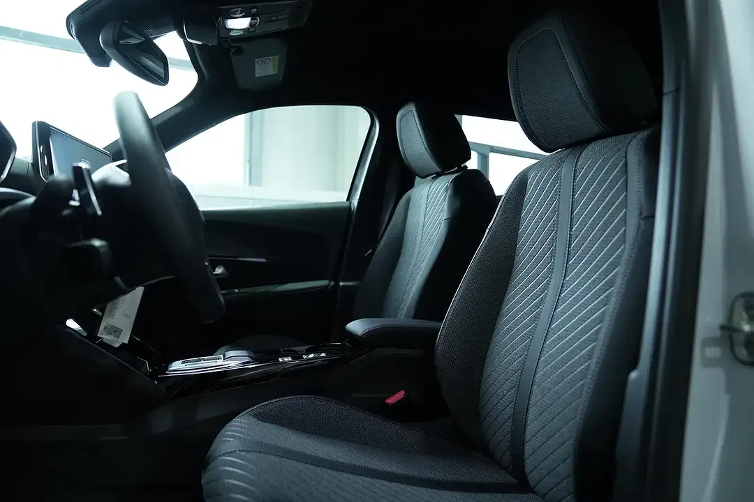 Peugeot 2008 - Thumbnail 13