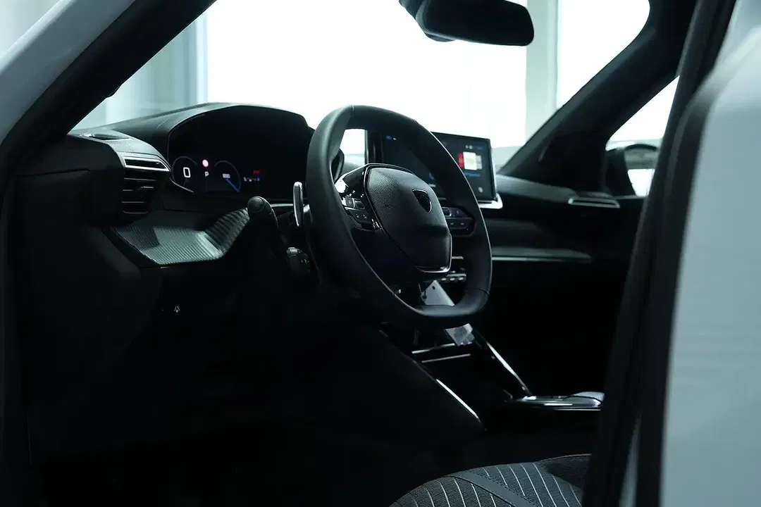 Peugeot 2008 - Thumbnail 14