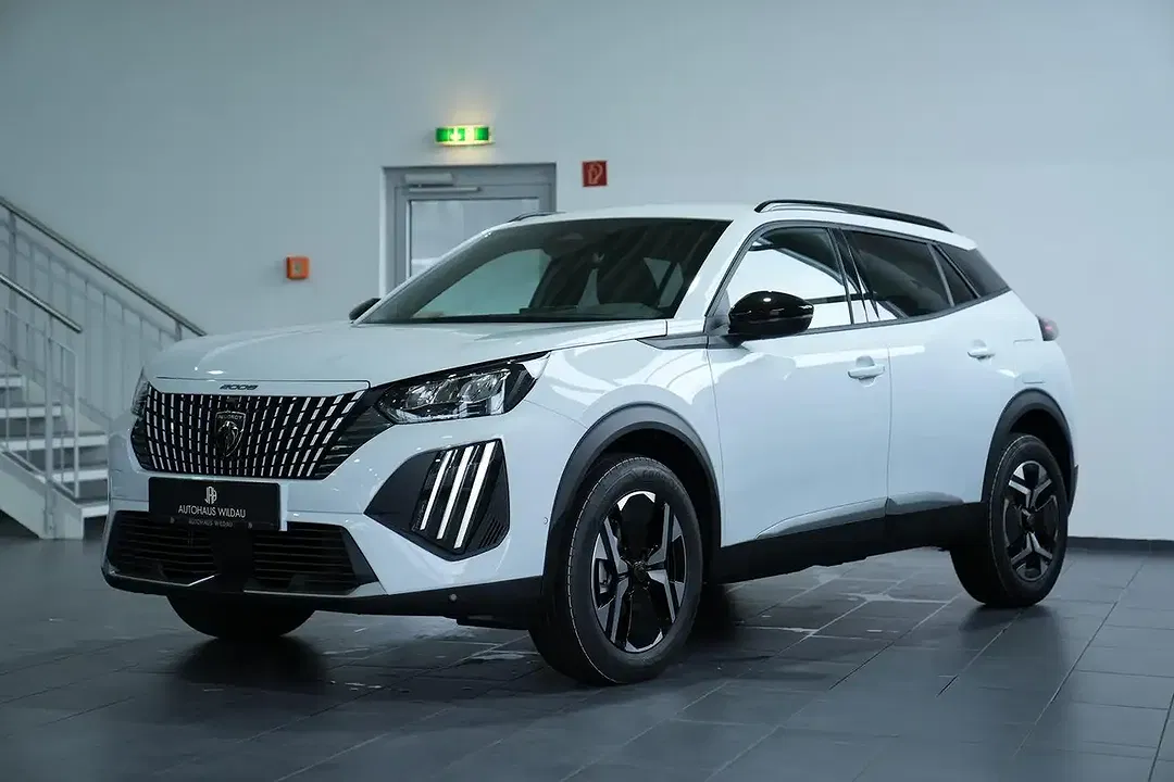 Peugeot 2008 - Thumbnail 3