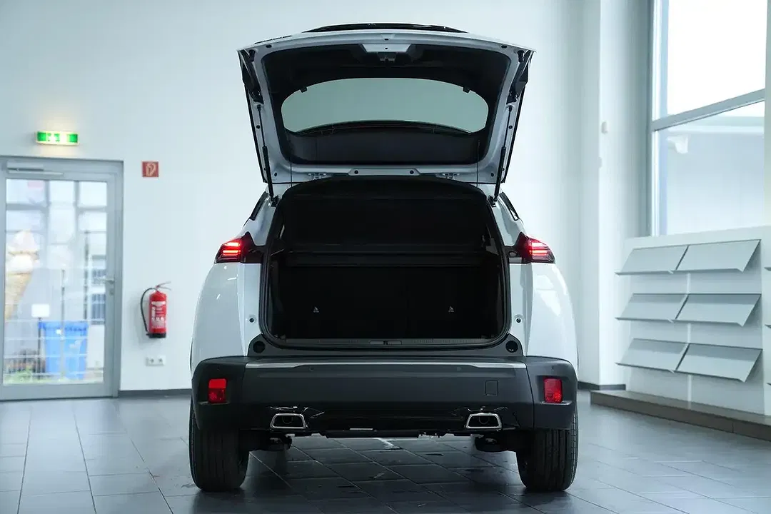 Peugeot 2008 - Thumbnail 9