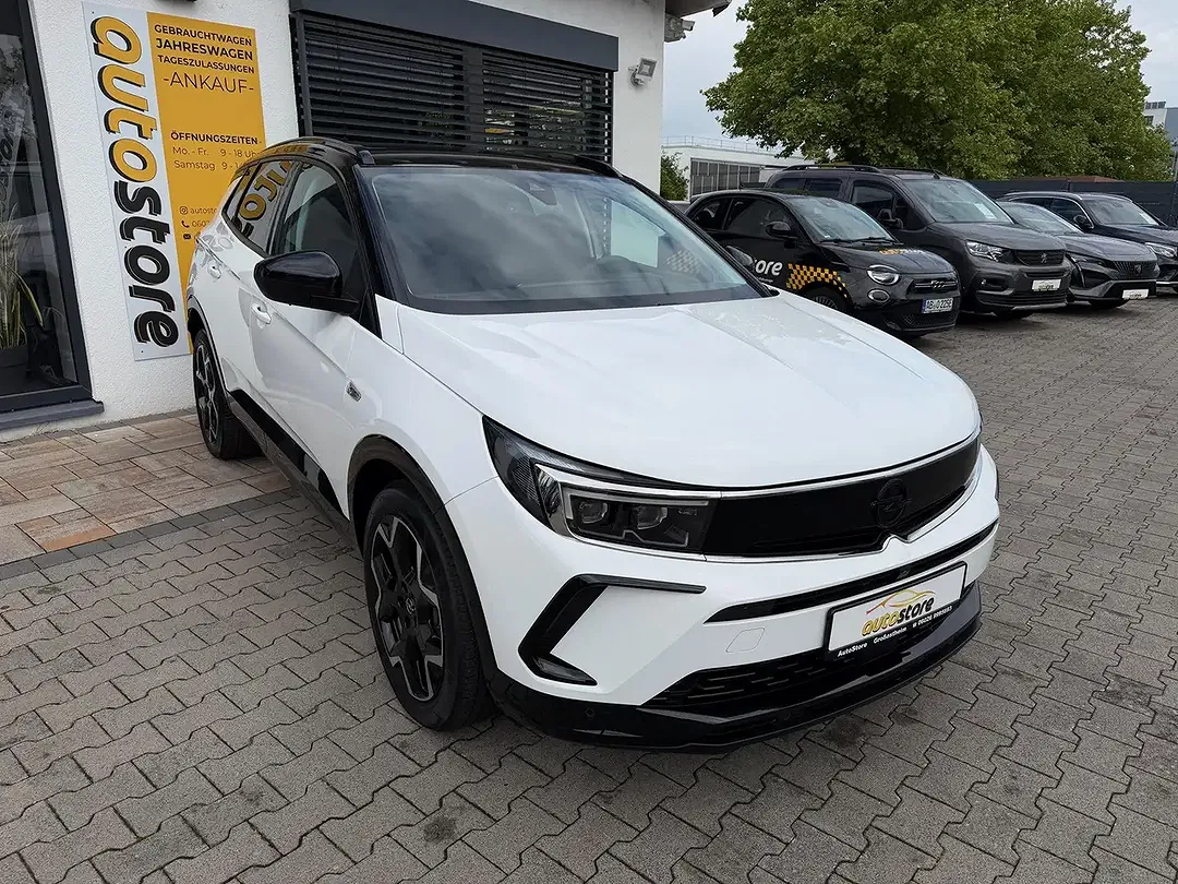 Opel Grandland X - Thumbnail 2