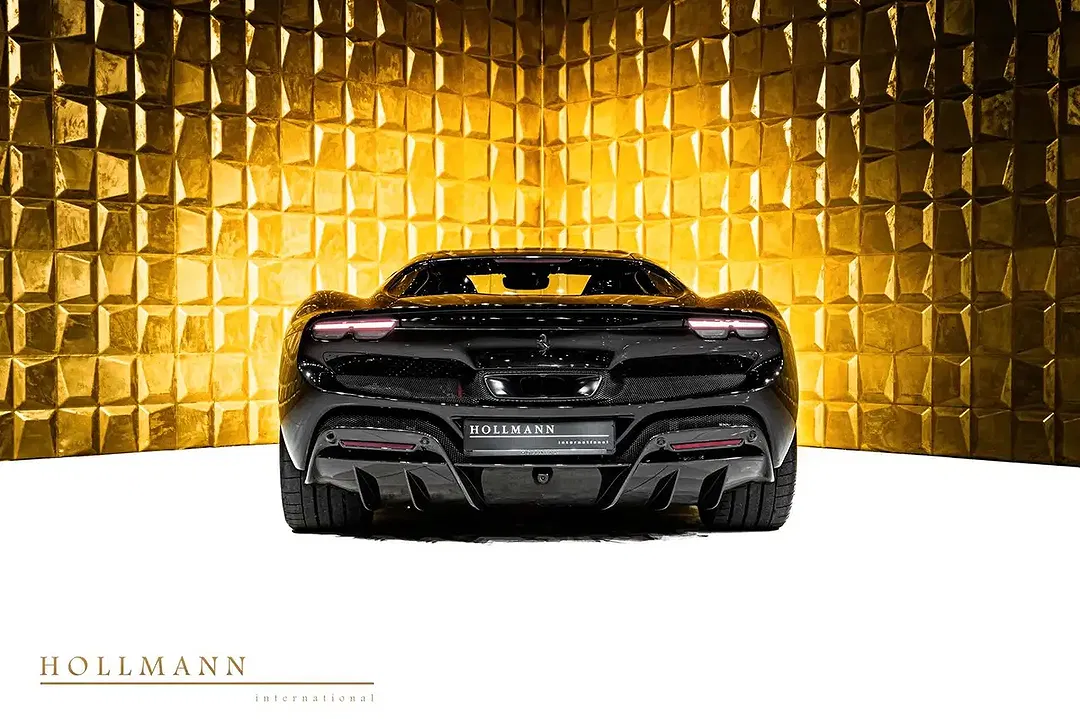 Ferrari 296 GTB - Thumbnail 3