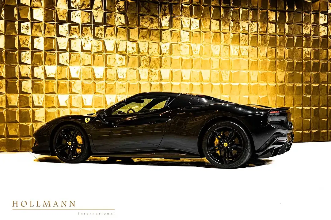 Ferrari 296 GTB - Thumbnail 4
