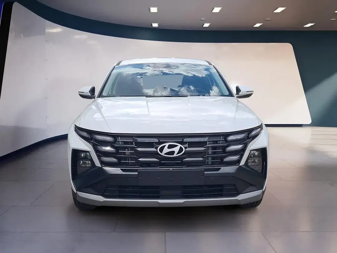 Hyundai TUCSON - Thumbnail 2