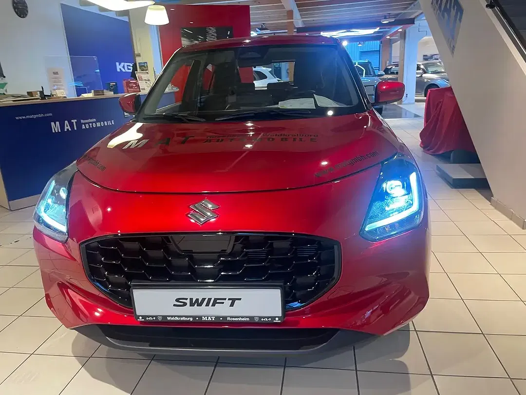 Suzuki Swift - Thumbnail 4