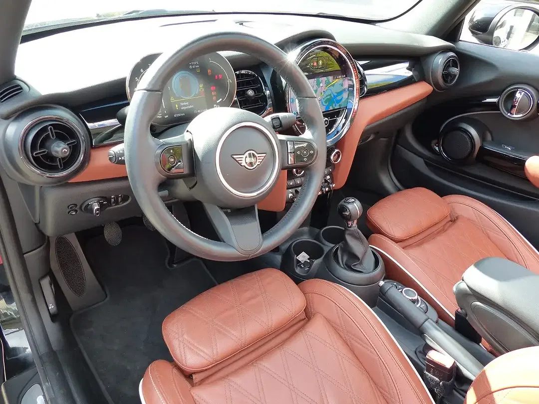 MINI One Cabrio - Thumbnail 12