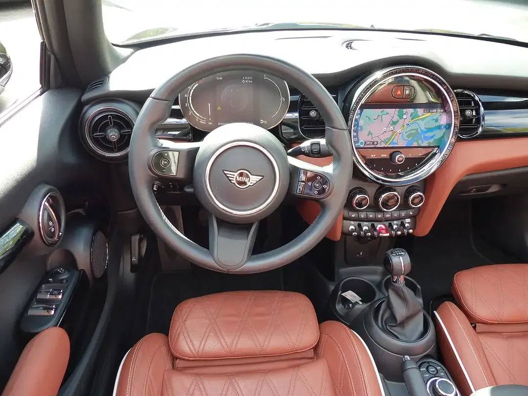 MINI One Cabrio - Thumbnail 13