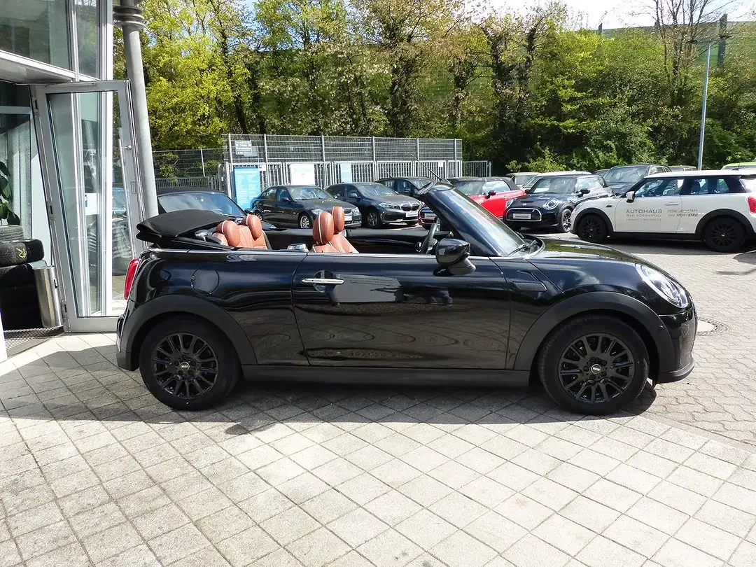 MINI One Cabrio - Thumbnail 2
