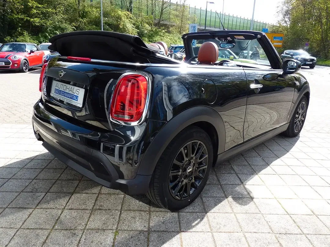 MINI One Cabrio - Thumbnail 9