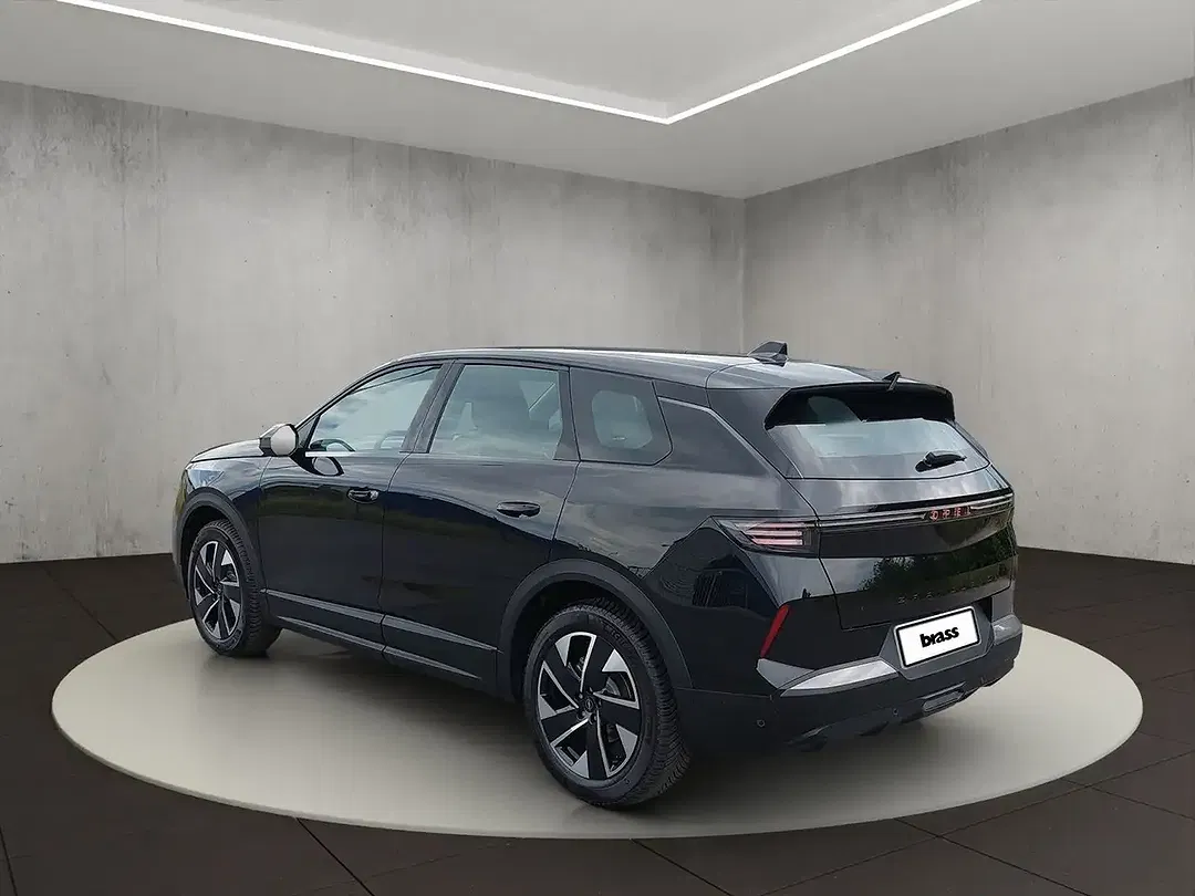 Opel Grandland - Thumbnail 3