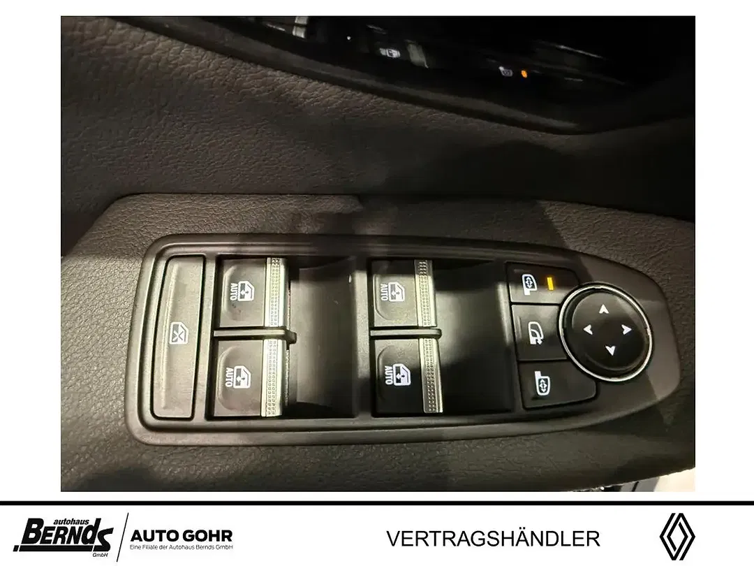 Renault Megane E-Tech - Thumbnail 14