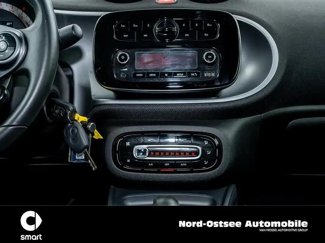 smart forTwo - Thumbnail 9