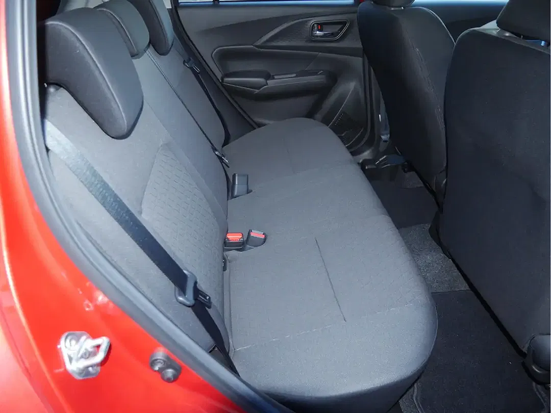 Suzuki Swift - Thumbnail 9