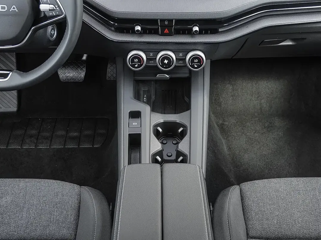 Skoda Superb - Thumbnail 14