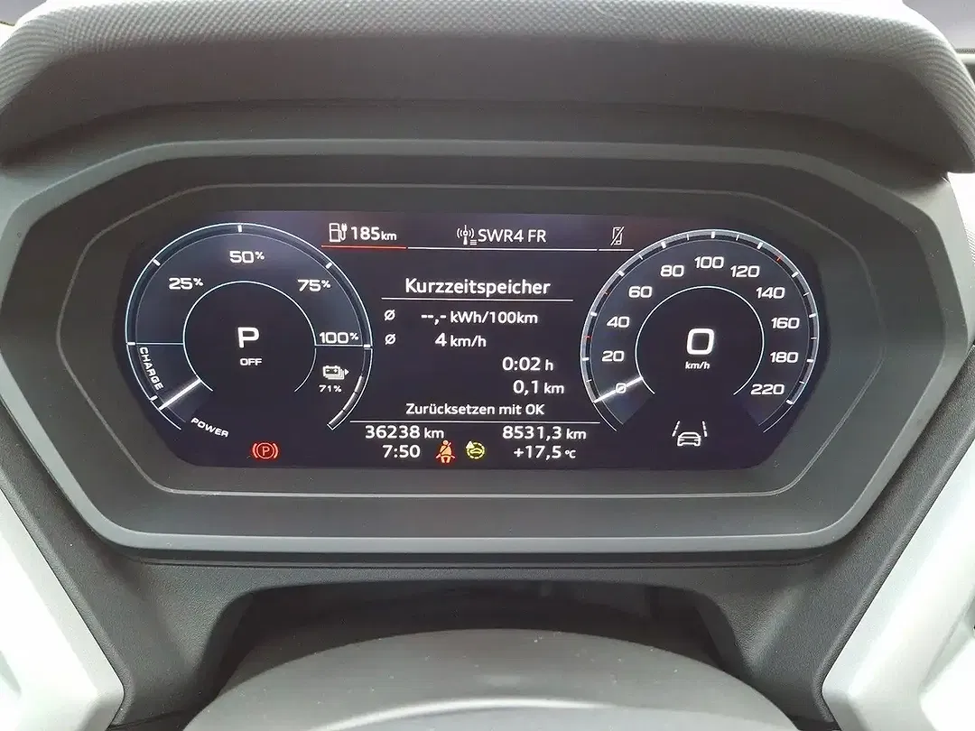 Audi Q4 e-tron - Thumbnail 10