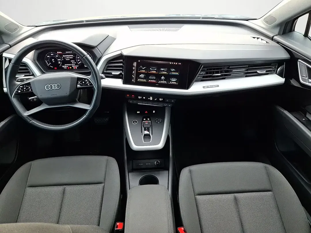 Audi Q4 e-tron - Thumbnail 11