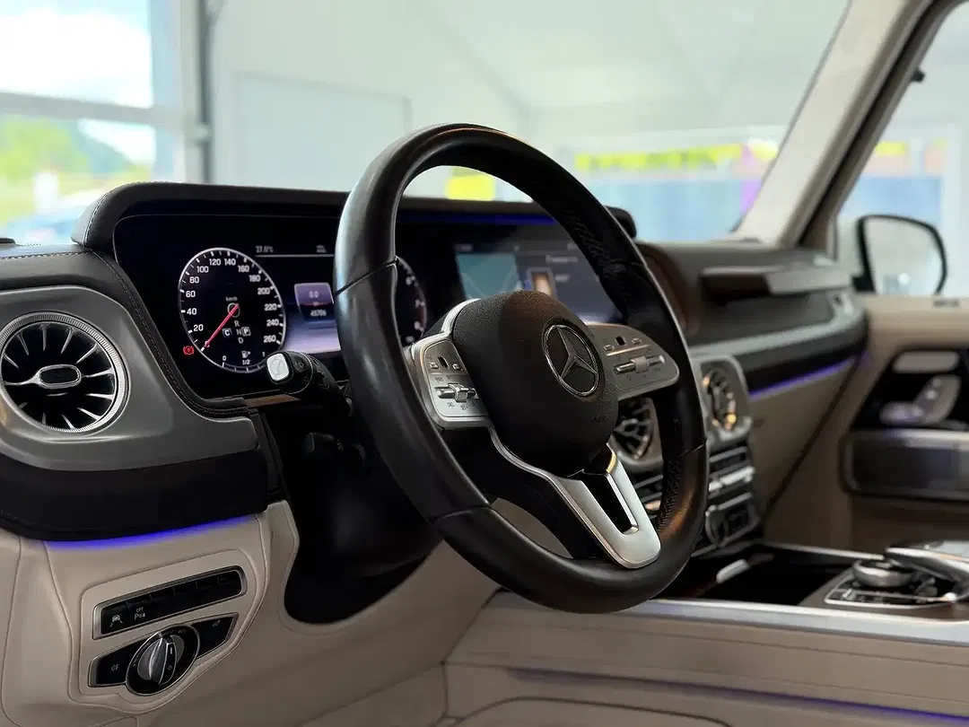 Mercedes-Benz G 500 - Thumbnail 13