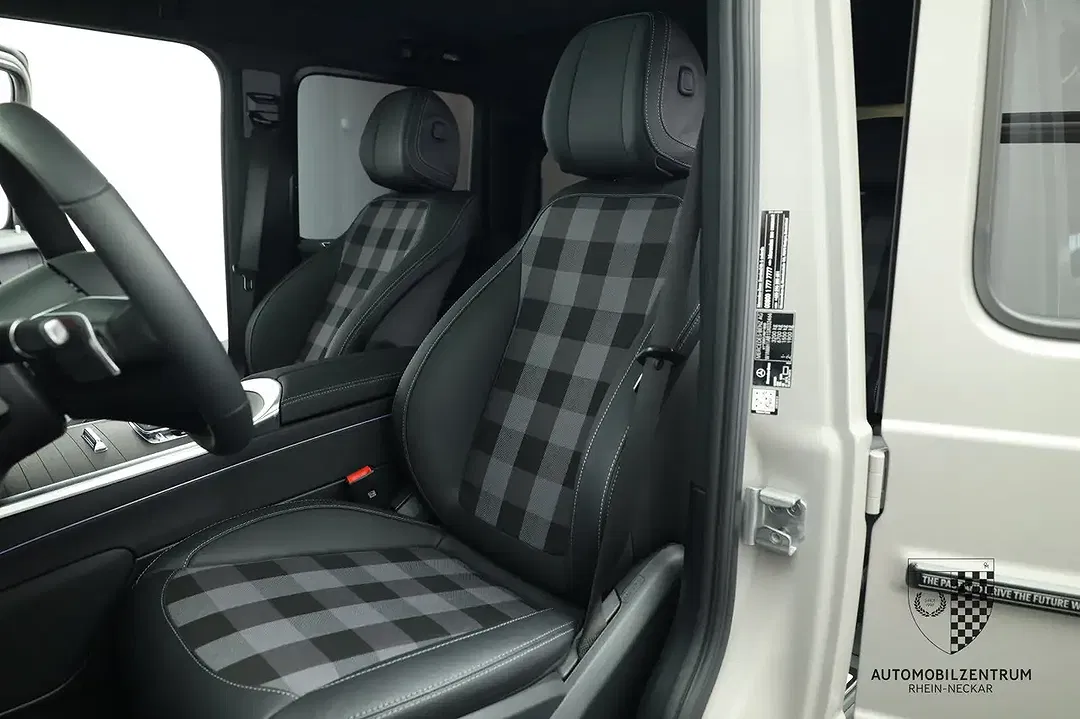 Mercedes-Benz G 500 - Thumbnail 13