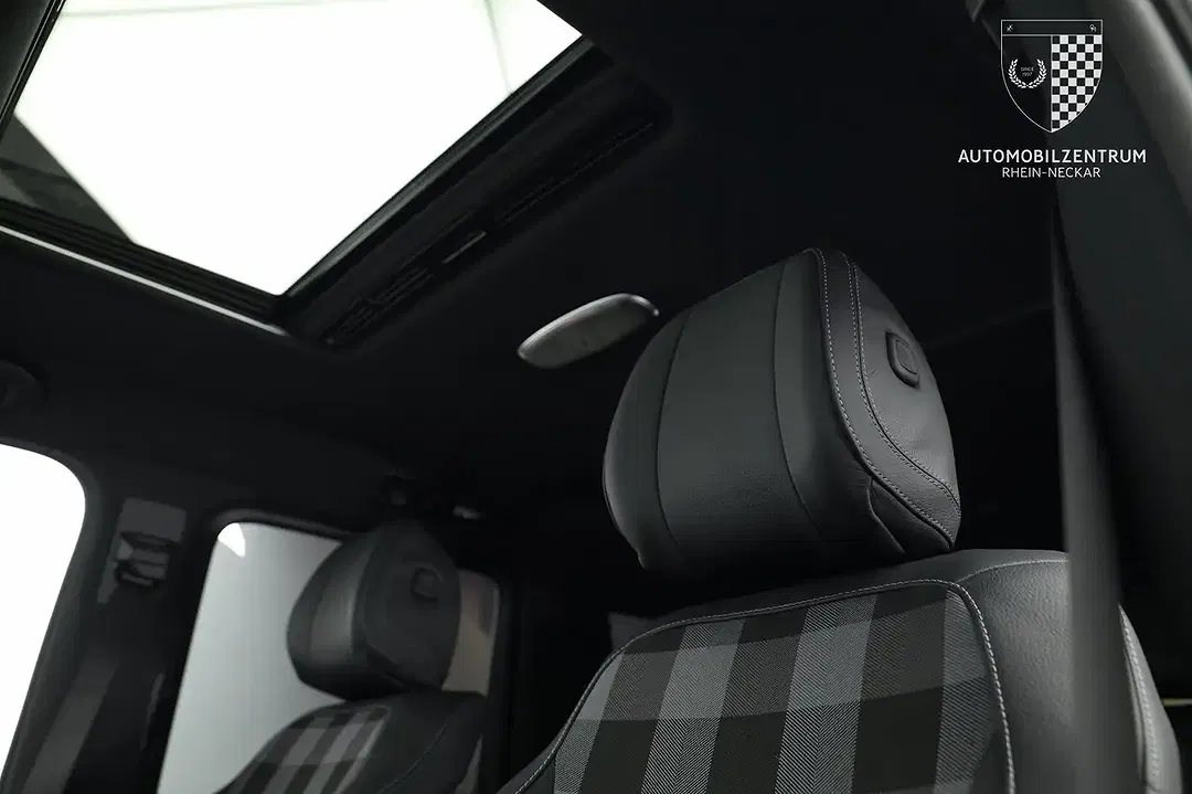 Mercedes-Benz G 500 - Thumbnail 14
