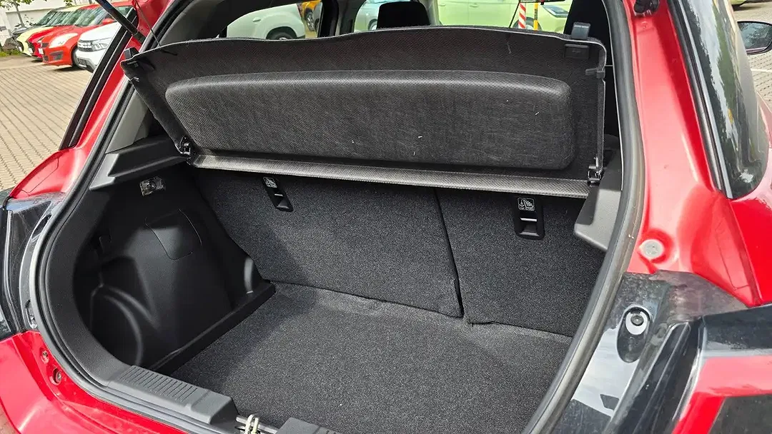 Suzuki Swift - Thumbnail 14