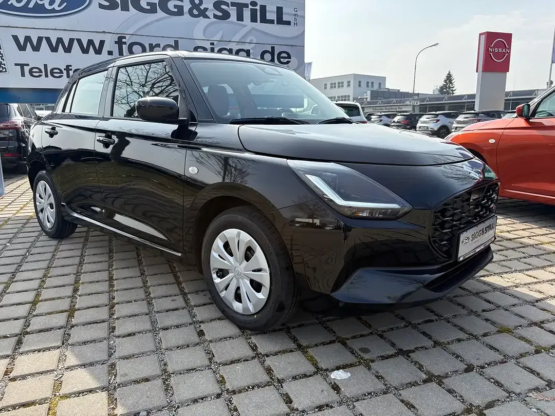 Suzuki Swift - Thumbnail 1