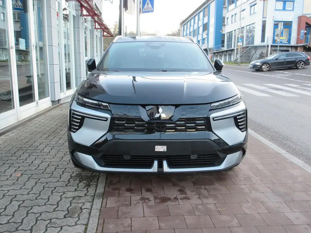 Mitsubishi Eclipse Cross - Thumbnail 2