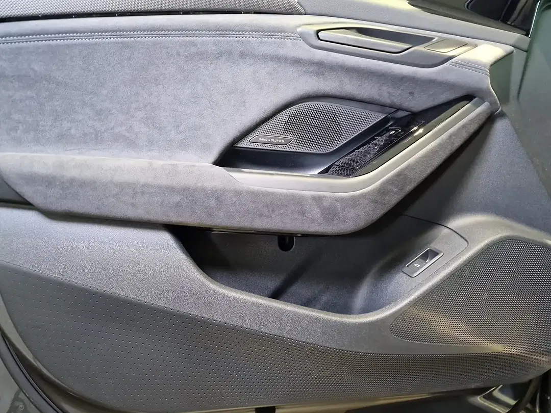 Audi A6 e-tron - Thumbnail 12