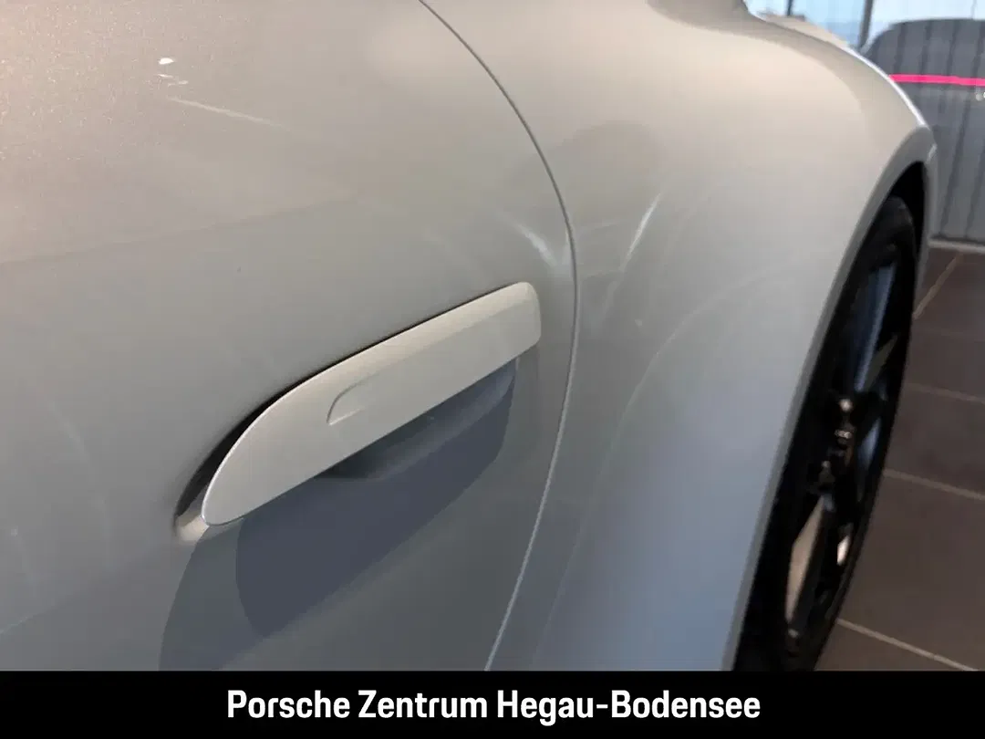 Porsche 992 - Thumbnail 10