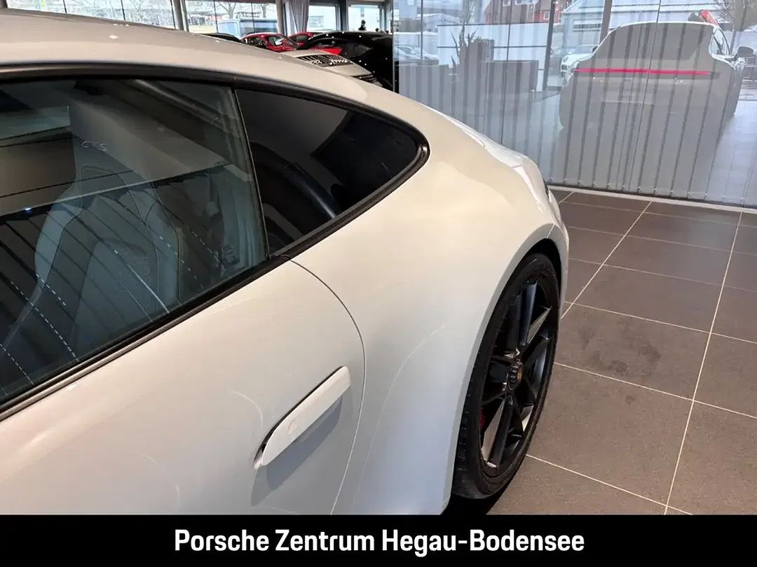 Porsche 992 - Thumbnail 11