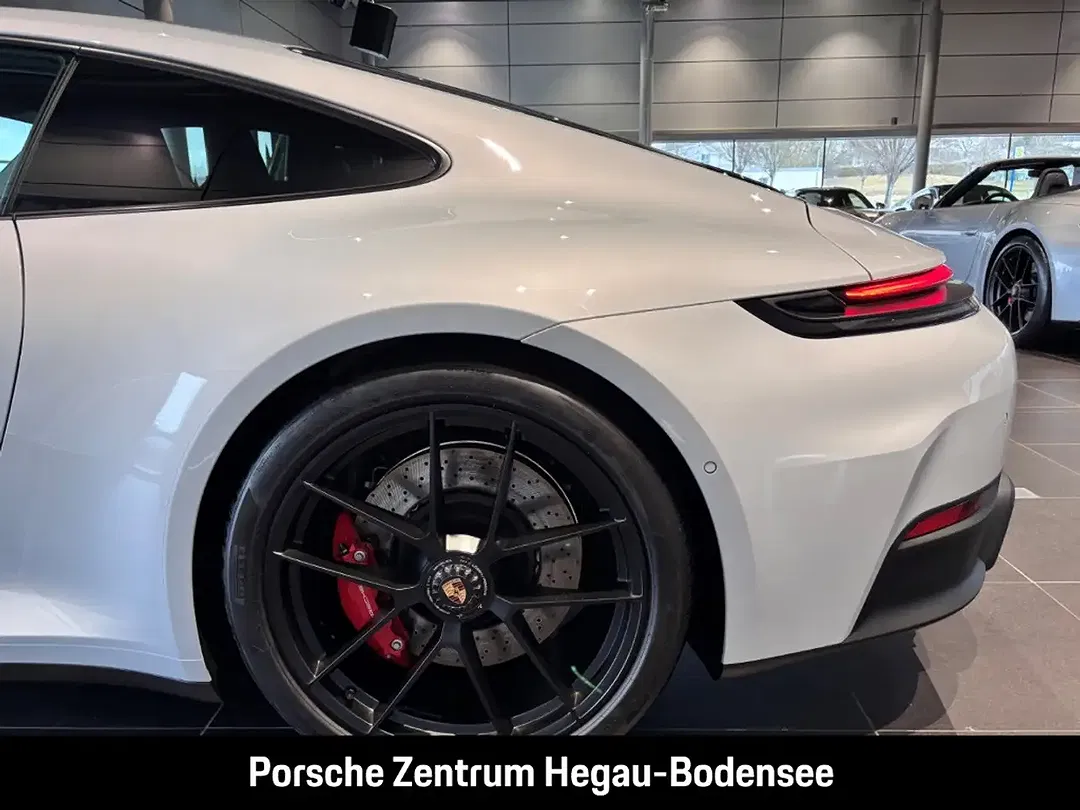 Porsche 992 - Thumbnail 12