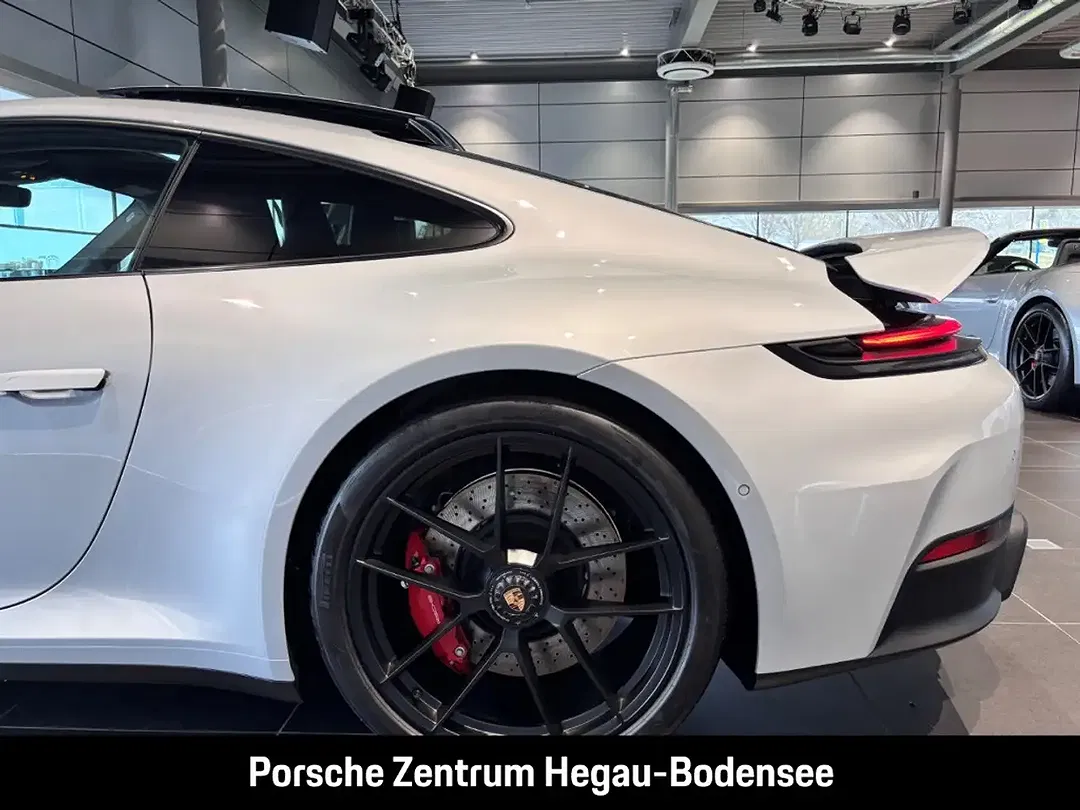 Porsche 992 - Thumbnail 13