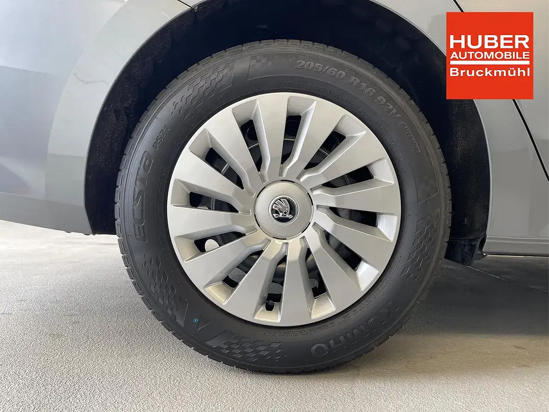 Skoda Octavia - Thumbnail 6