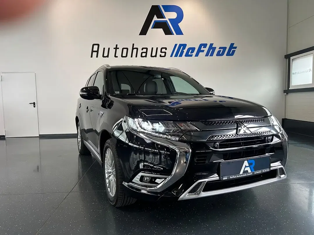 Mitsubishi Outlander - Thumbnail 9