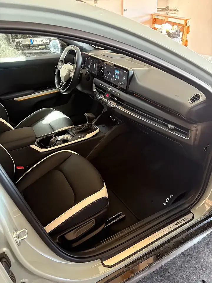 Kia K4 - Thumbnail 11